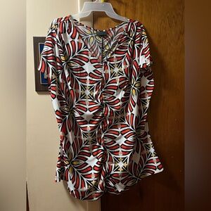 Worthington Black and White Graphic Short Sleeve Blouse